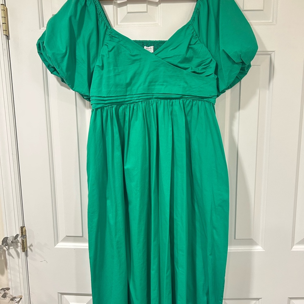 Crown & Ivy Green Dress